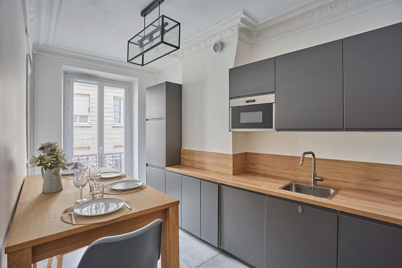 Apartment Beaubourg By Studio Prestige Париж Екстериор снимка