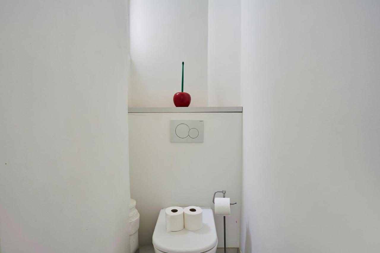 Apartment Beaubourg By Studio Prestige Париж Екстериор снимка